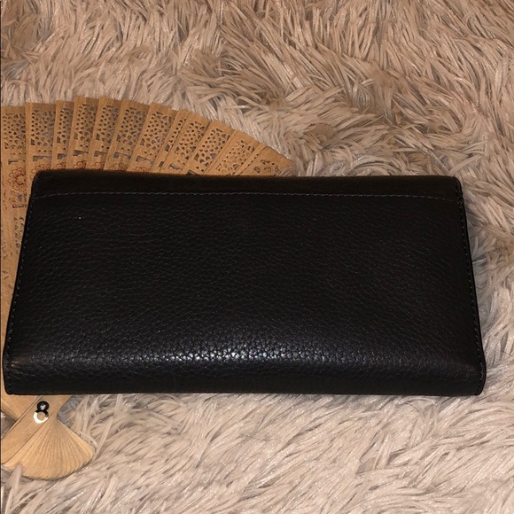 Kate Spade ♠️ wallet - Picture 3 of 6